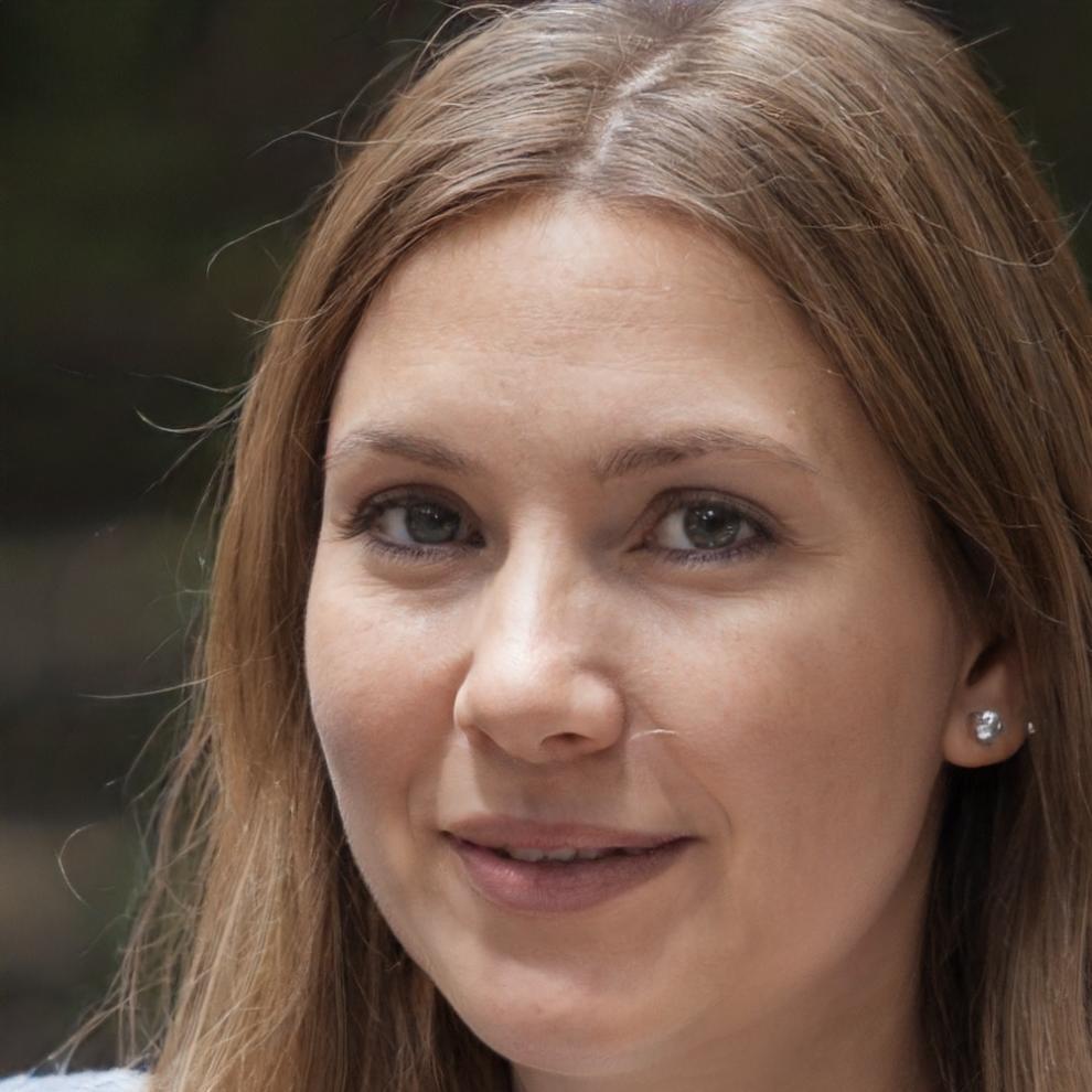 Portrait of Saffron Kemp, community coordinator